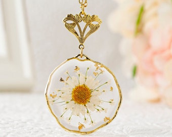 Daisy Necklace • Birth Flower Necklace • Boho Necklace For Women • Birth Flower for April Necklace • Boho Jewelry • Birth Flower Pendant