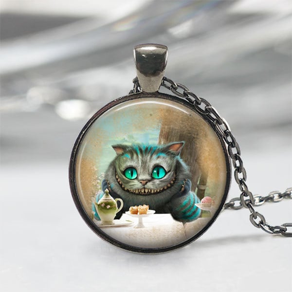 Chat du Cheshire • Bijoux Alice au pays des merveilles • Collier Alice au pays des merveilles • Collier de conte de fées • Bijoux de conte de fées