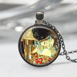 Gustav Klimt The Kiss Necklace Pendant Charm Gustav Klimt The Kiss Klimt Jewelry Gustav Klimt Painting Famous Paintings Symbolist Gunmetal