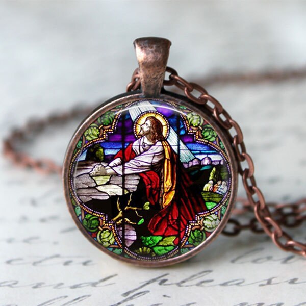 Jesus Christ Praying • Jesus Christ Jewelry • Christian Jewelry • Christian Gifts • Religious Gift • Christian Necklace • Jesus Jewelry