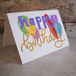 Biglietto di compleanno in stile Papercut con palloncini, biglietto di compleanno neutro di genere per bambino, biglietto di carta per compleanno, biglietto divertente per palloncini