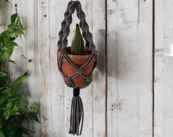 Mini Macrame Plant Hanger/Customize/Small Plant Hanger/Housewarming Gift/Plant lover/Gift