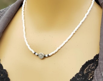 Minimalist White Seed Bead Necklace, White Beaded Choker, Boho Indie Jewelry, Dainty Choker, Summer Jewelry