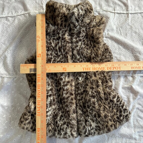 Y2K fuzzy leopard print zip up turtleneck vest - image 6