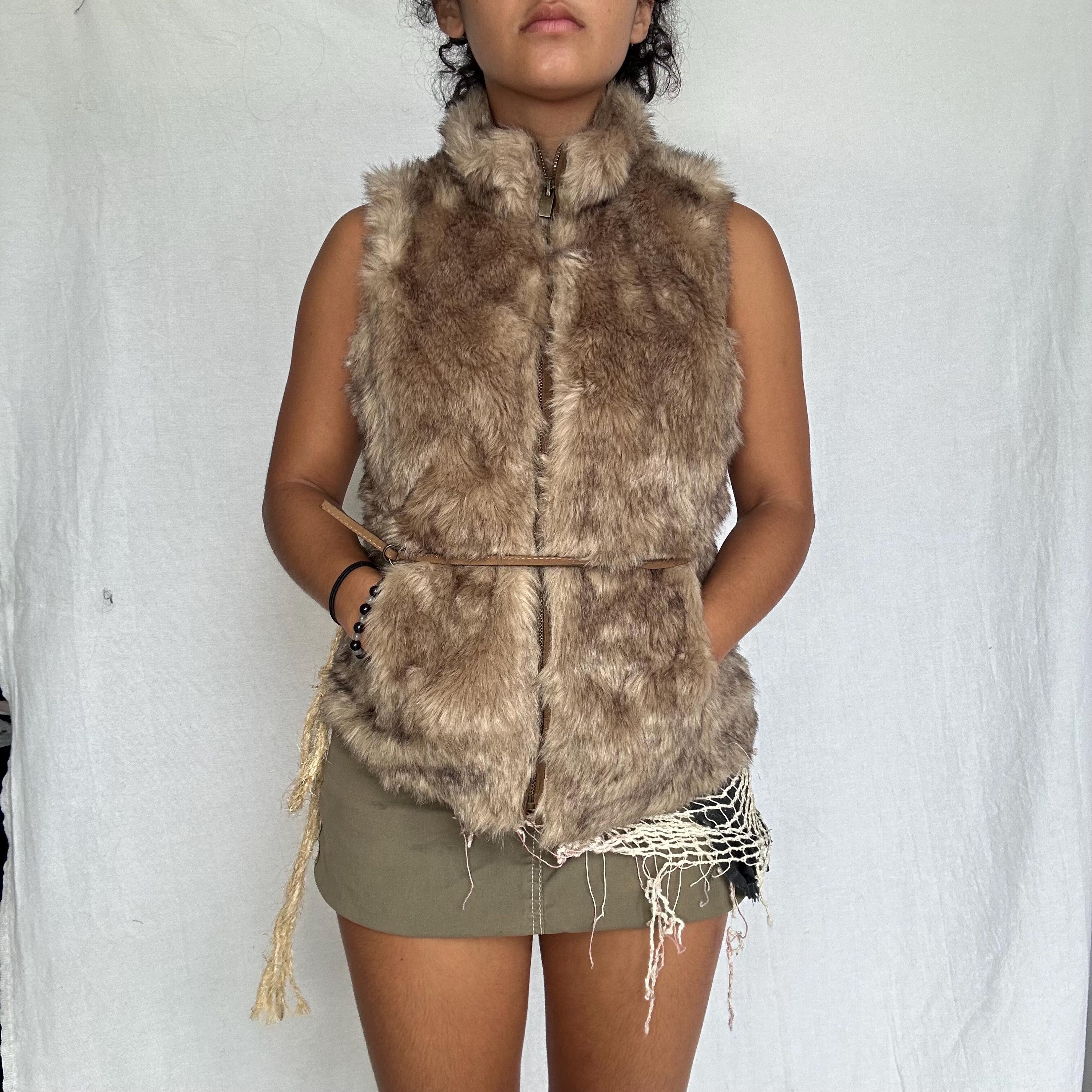 ジャケット・アウター 90s Fake Fur Vest VINTAGE St Johns Bay Jacket Women Large Blue Trucker Vest