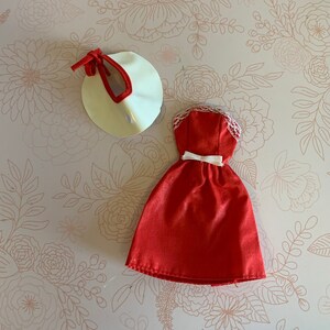 Vintage Fancy Fashions Barbie Dress, 1983 Barbie Dress, Barbie fashion, 80s Barbie Dress, Vintage 1983 Barbie Fancy Fashions Red Dress 7510