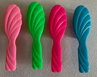 barbie hair brush