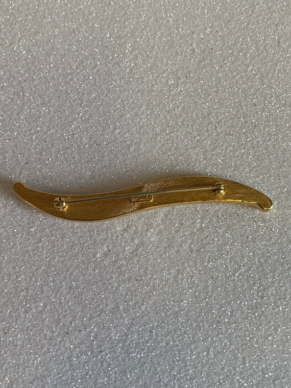 Vintage Monet Brooch, Gold Curved Monet Brooch, V… - image 3