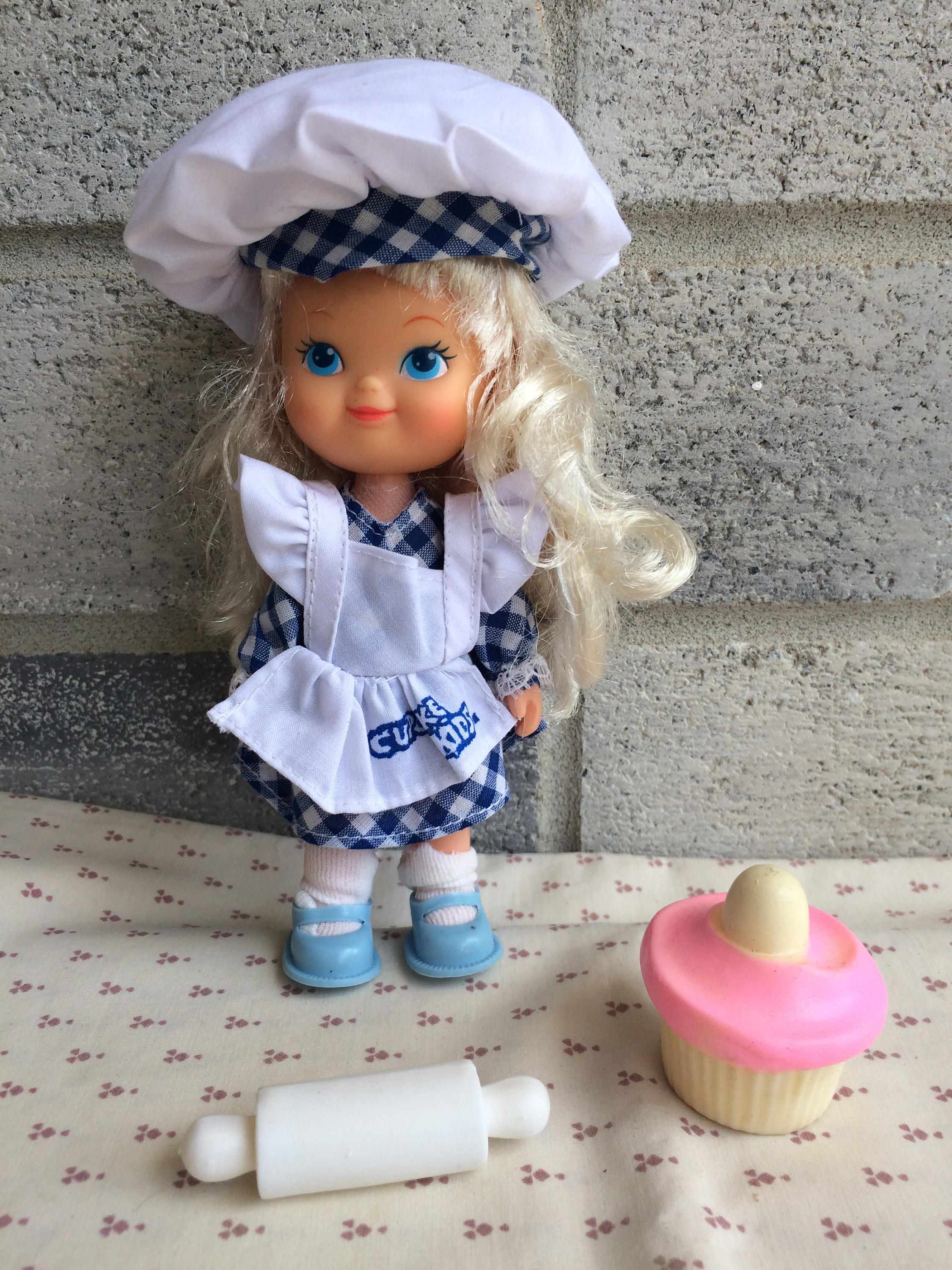 cupcake doll accessories