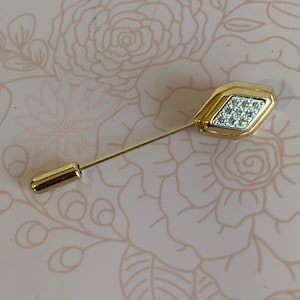 Vintage Avon Stick Pin, Vintage Stick Pin, Gold tone Stick Pin,  stick Pin, Vintage Pin, Vintage Neck tie pin, Scarf Stick pin