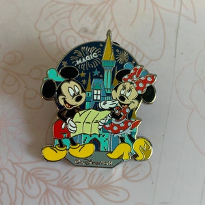 Disney Mickey Mouse Lapel Pin, Mickey Mouse pin, Disney trading pin, Disney Pin,  Disney Collectible pin, Character lapel pin
