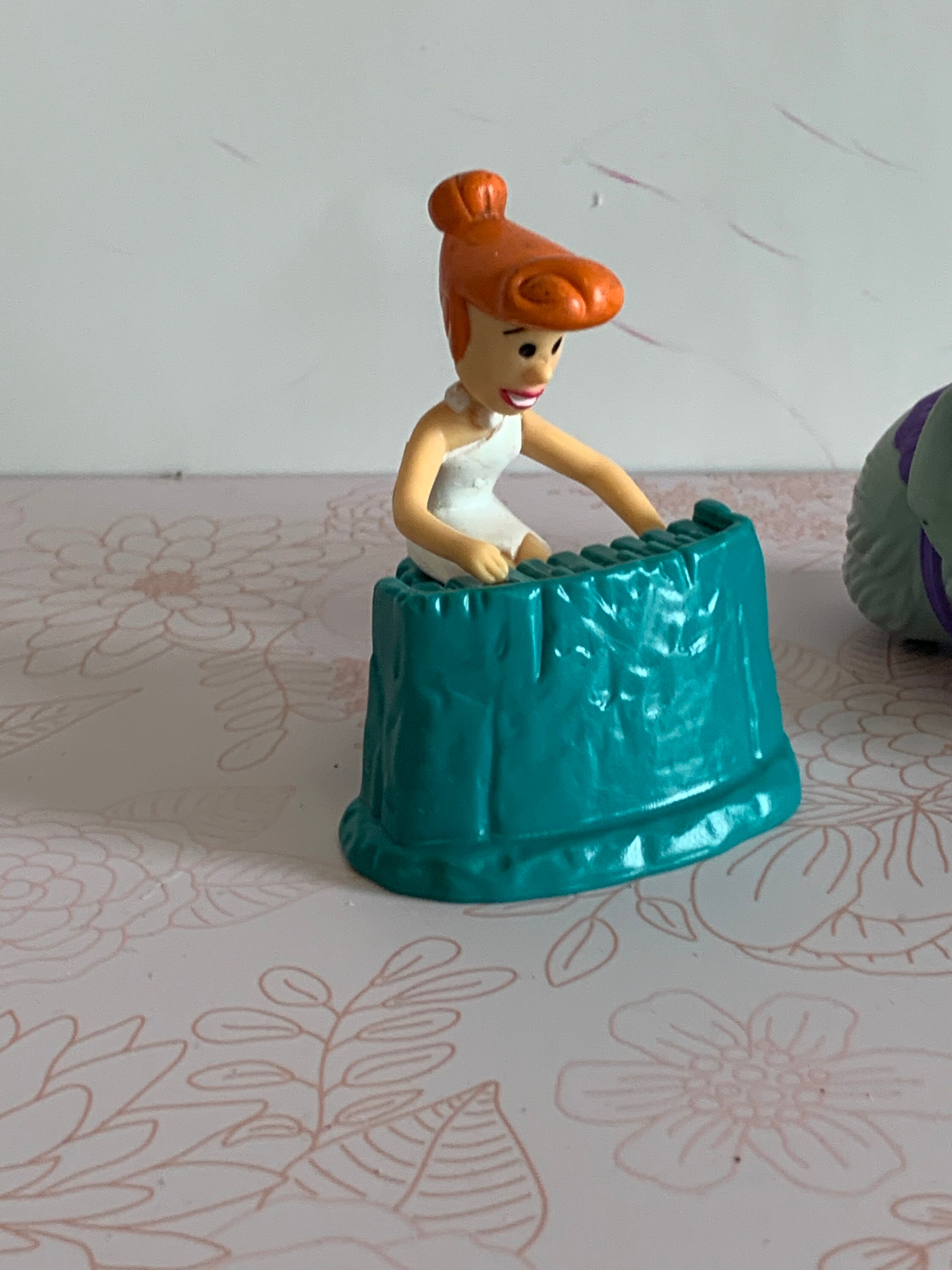 Vintage Fred Flintstones Wind up Toy, Fred and Vilma Vintage Fred Flintstones Wind up Toy, Fred and Vilma