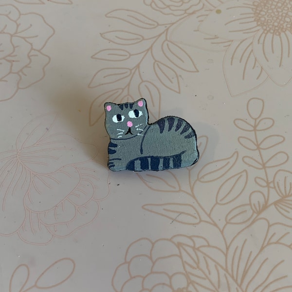 Hand painted Wooden Pin, Handmade Cat Pin, Wooden Cat pin, Handcrafted pin, Hand Crafted Cute Kitten pin