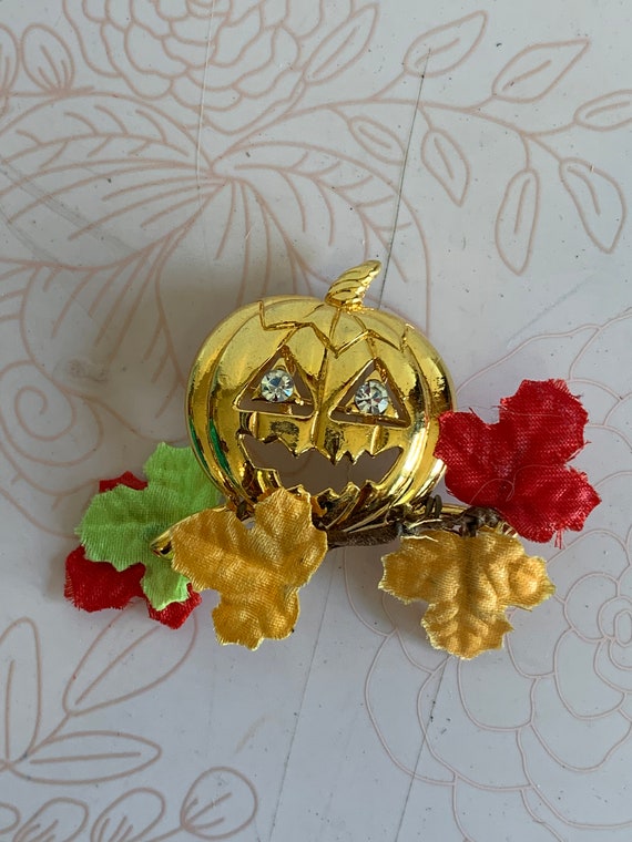 Jewelry  Vintage Happy Halloween Mummy Jack O Lantern Brooch