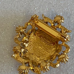 Vintage Princess Diana Brooch, Princess Diana Pin, Elegant pearl Brooch, Gold tone Brooch, Princess Diana Gold tone Brooch image 2