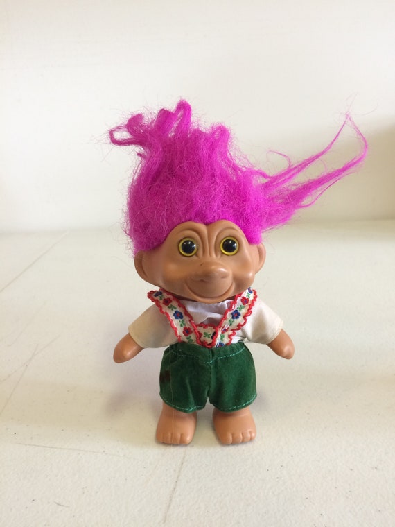 troll toy pink hair