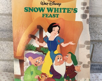 Walt Disney Snow White's Feast, Snow White's feast book, Snow White Story, snow White board book