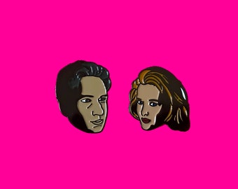 X-Files enamel pin featuring Mulder & Scully.