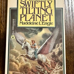 A Swiftly Tilting Planet by Madeleine L’Engle—1978 paperback