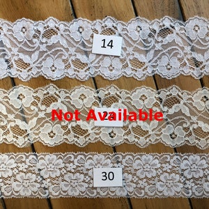 You're Next Wedding Throw Garters, Embroidered Bridal Lace Garters, Bride Bachelorette Gift, Custom Made to Fit Petite to Plus Sizes Bild 4