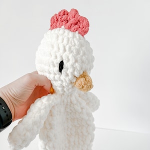 Patrón de crochet de gallina avellana, pollo de crochet, gallo, juguete para acurrucarse, acurrucador, peluche, animal de granja, primavera, mascota