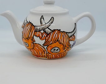 Hairy coo teapot, porcelain teapot,  15oz teapot, 2cup teapot, hairy coo gift, Xmas gift, hairy coo decor, Highland cow, tea lovers gift
