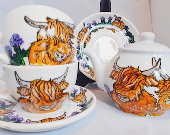 Servizio da tè con mucca delle Highlands dipinta a mano, servizio da tè con mucca pelosa, regalo per gli amanti del tè, servizio da tè dipinto a mano, servizio da tè unico, servizio da tè in porcellana