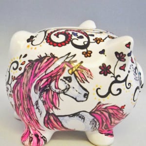 Unicorn piggy bank, hand painted unicorn piggy bank, personalised unicorn piggy bank, unicorn lovers gift, unicorn decor, unicorn gift