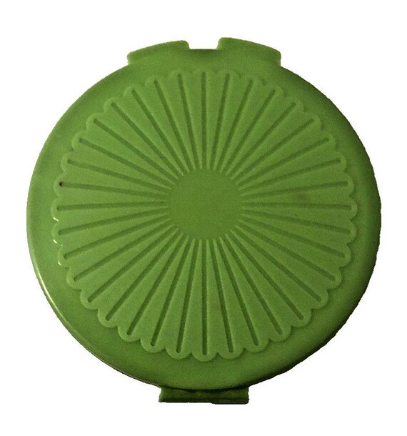 Tupperware Clamshell Pocket Pill Container Box Ke… - image 2