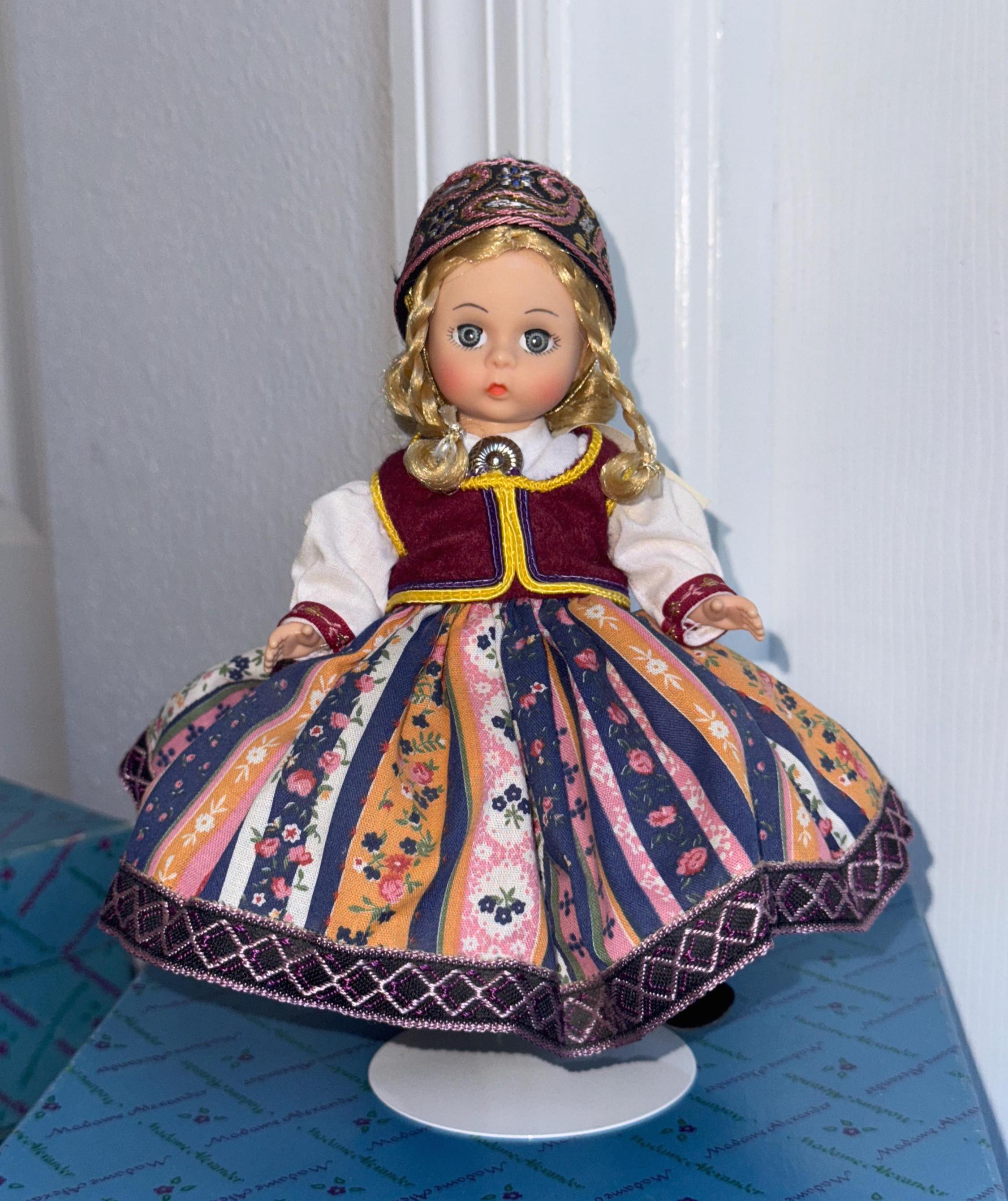 Madame Alexander 8