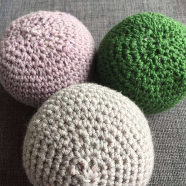 Amigurumi crochet ball pattern