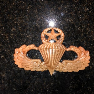 Master Parachutist Badge Plaque 13-15&quot; Cutout (with and without Combat Star)