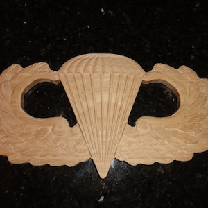 Basic Parachutist Badge Plaque 13-14&quot; wide Cutout (With or Without Combat Star)