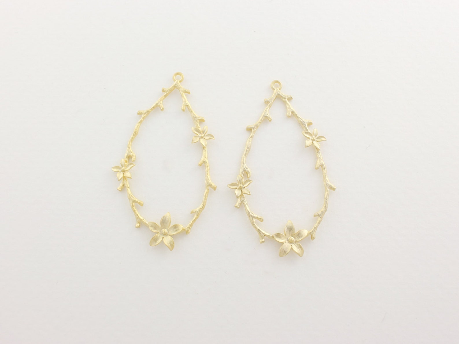 P0037/antitarnished Matt Gold Plating Over Brass/narcissuses Etsy