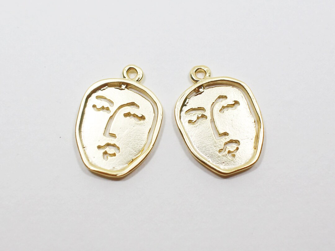 P0942/antitarnished Matte Gold Plating Over Brass/vintage Face Pendant