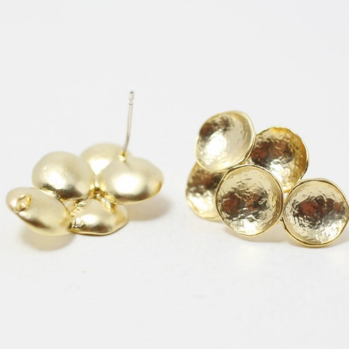 E0140/antitarnished Matte Gold Plating Over Brass/floral Stud Etsy