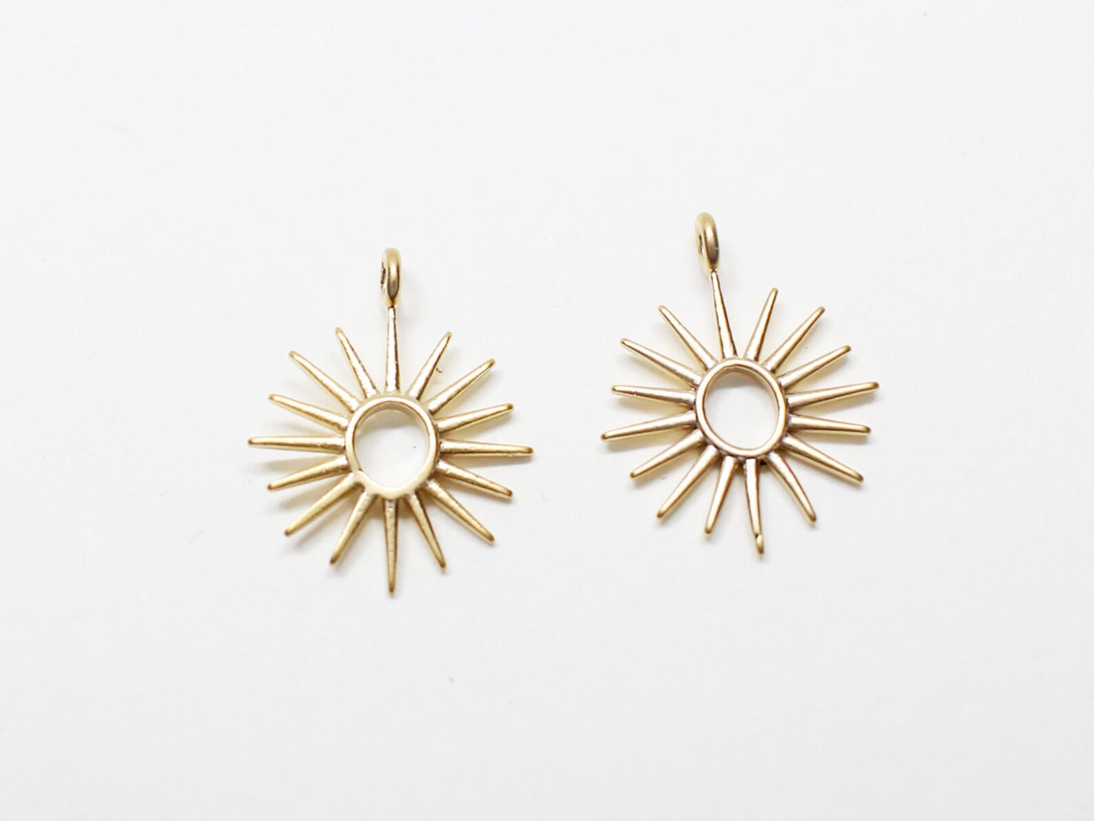 P0948/antitarnished Matte Gold Plating Over Brass/small Sun Etsy