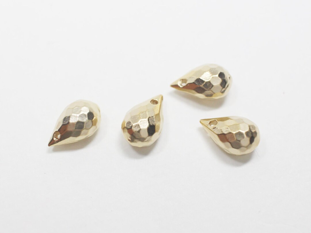 P0923/antitarnished Matte Gold Plating Over Brass/3d Angled Drop Charm