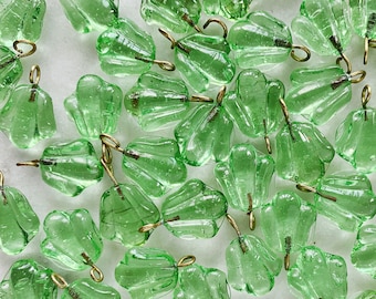 13mm GREEN GLASS CHARMS ||  || Clear Mint Leaf Pendant with Brass Loop