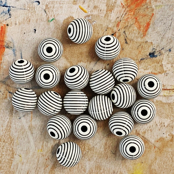 19.5mm BLACK STRIPED BEADS || 0.76 Inch || Cream and Black || Acrylic