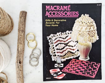 MACRAME ACCESSORIES || How-To Instruction Guide || Vintage 1977 || Checker Board, Pillow, Tissue Box Patterns
