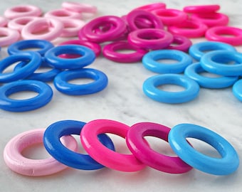 5 Pieces || 33mm PAINTED WOODEN RINGS || 1.3 Inch Wood Macrame Ring || Pink Blue White or Mixed Sets