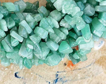 36" Strand || GREEN AVENTURINE CHIPS || Natural Quartz Beads || Roughly 320 Pieces