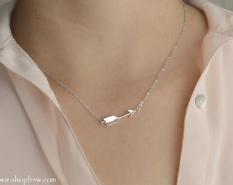 Follow Your Arrow Necklace / Sterling Silver, Gold, Rose Gold / Delicate Necklace / Layering Necklace LA119