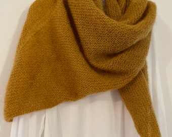 Camel shawl