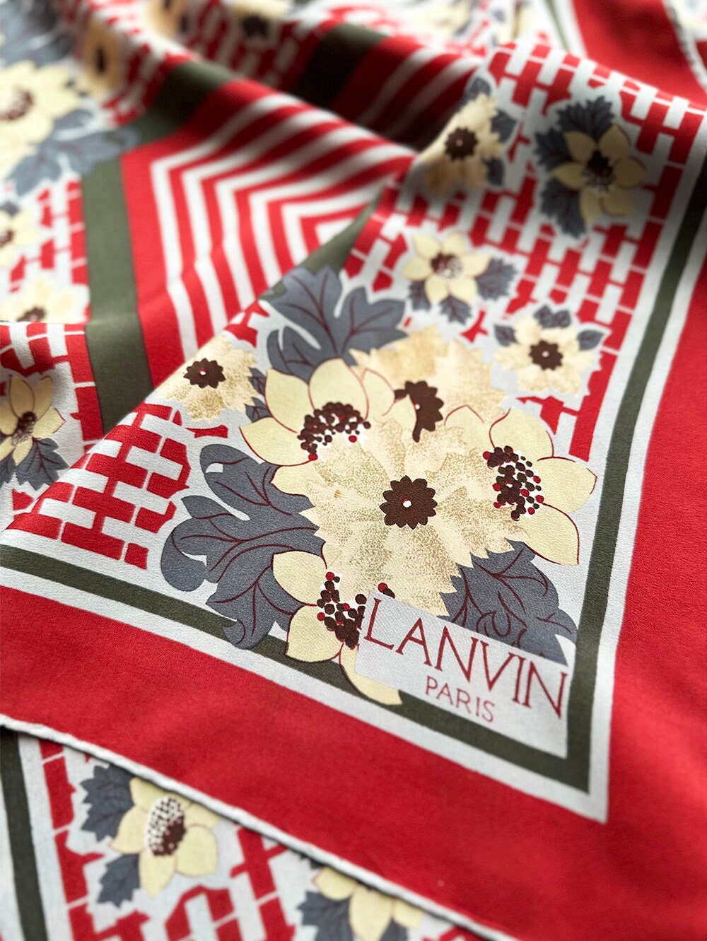 LANVIN PARIS Vintage silk scarf from the seventies 70s red with gray with flowers floral design carré shawl foulard silk