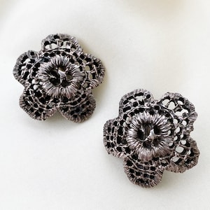 GEORGES RECH vintage silverplated crochet flower clip on earrings