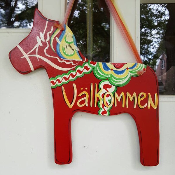 Suspension de porte Dala Horse suédois dans la couleur de votre choix