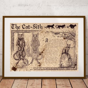 Peut inclure: Une œuvre d'art encadrée avec le titre "The Cat-Sith" dans une police de style ancien. L'œuvre représente des illustrations de chats, dont un chat debout et un chat squelette. Le fond a une texture de papier vintage avec des éléments décoratifs.