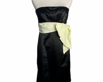 Vintage BCBG Satinkleid 8 Schwarz Empire-Taille Bogen Gefüttert Knielang